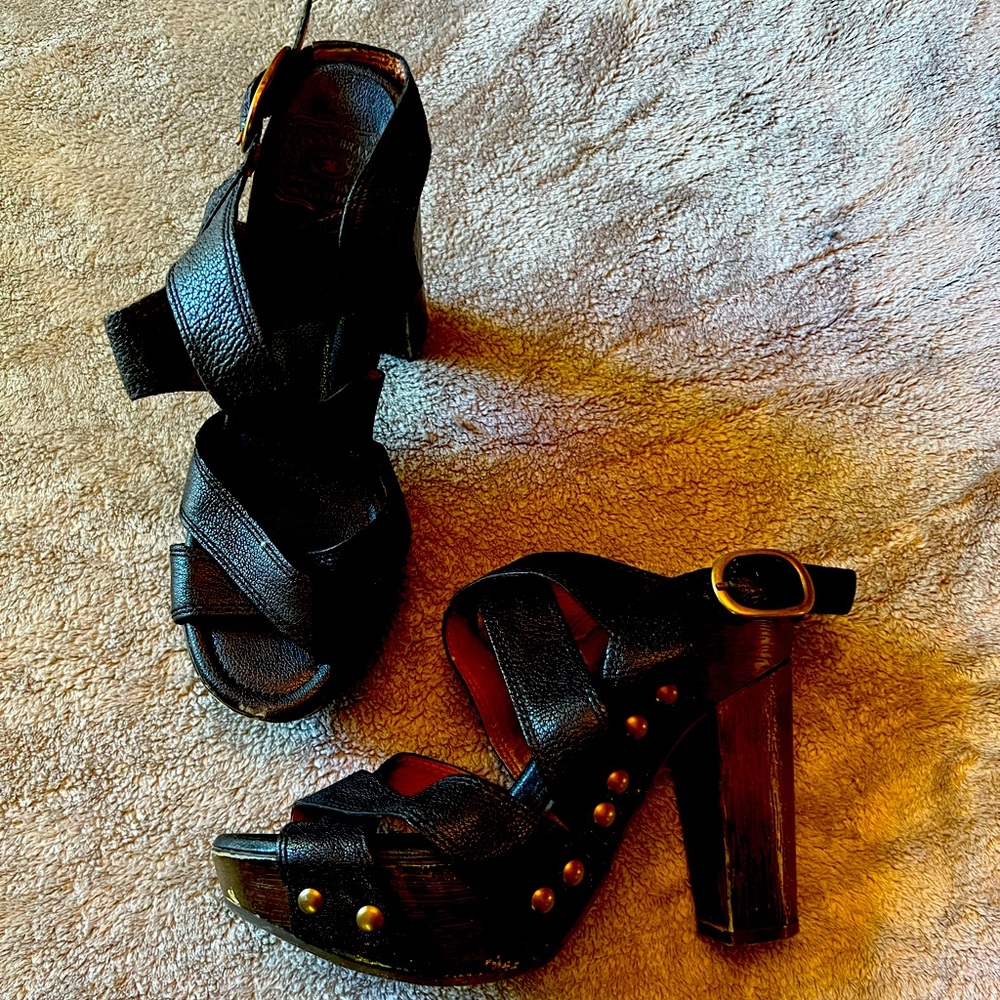 Lucky Brand heels that rock